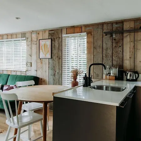 Tiny Mae Op De Veluwe Chalet Putten